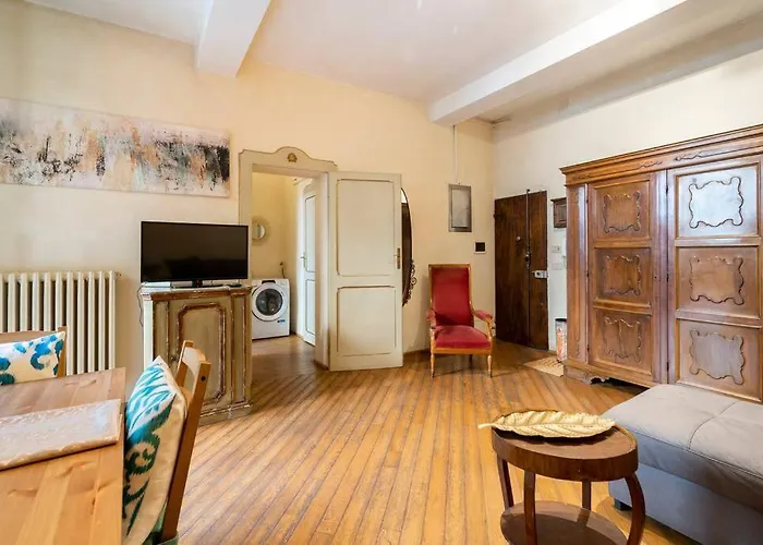 Elegante E La Foglia D'oro דירה בולוניה