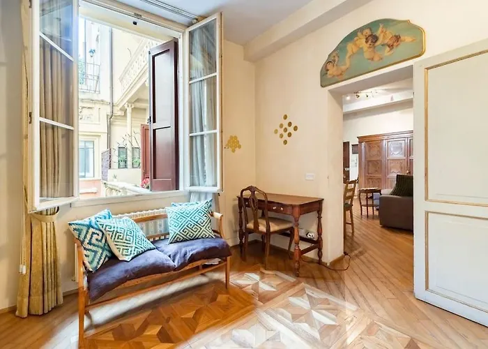 Elegante E La Foglia D'oro بولونيا