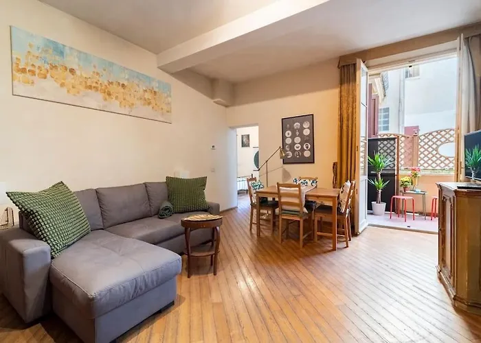 Elegante E La Foglia D'oro شقة